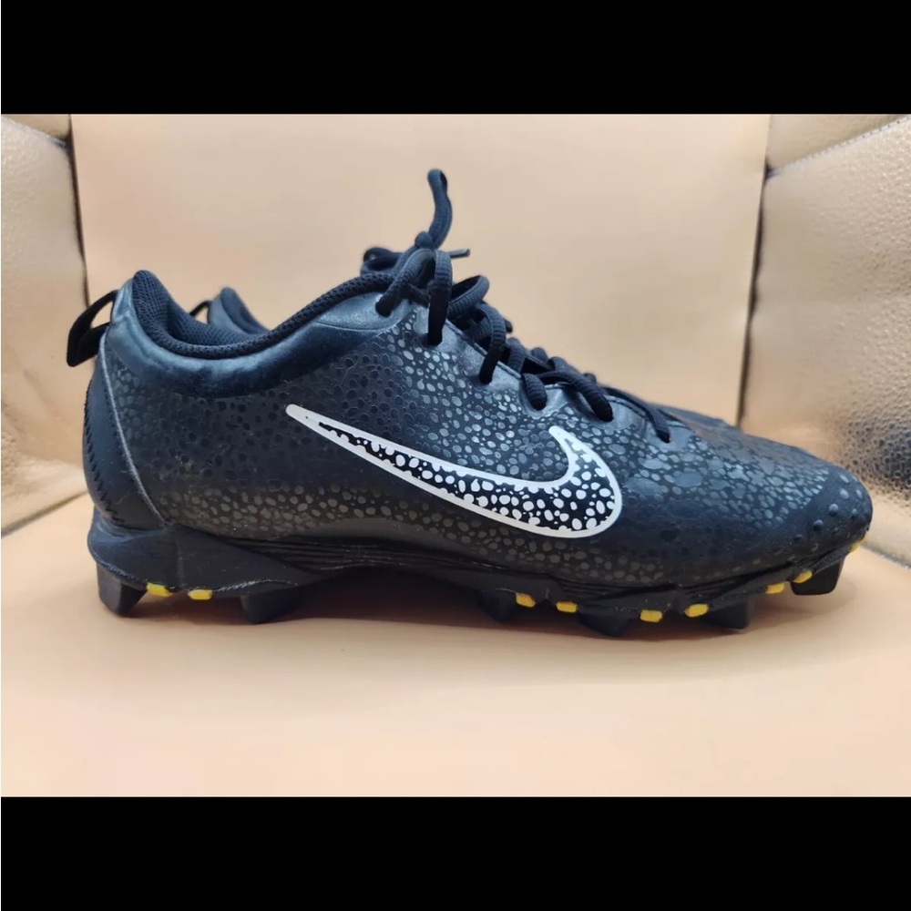 Nike fastflex hyperdiamond 2 women’s black cleats size 7.5